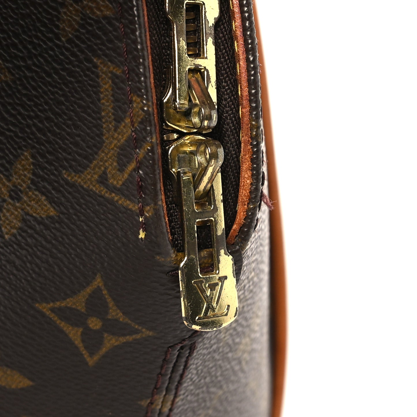Monogram Ellipse MM