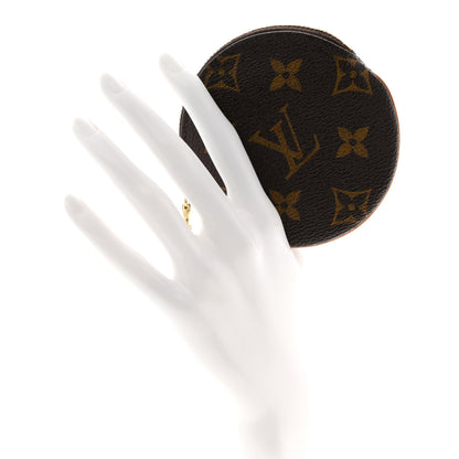 Louis Vuitton Monogram Round Coin Purse 2 of 7