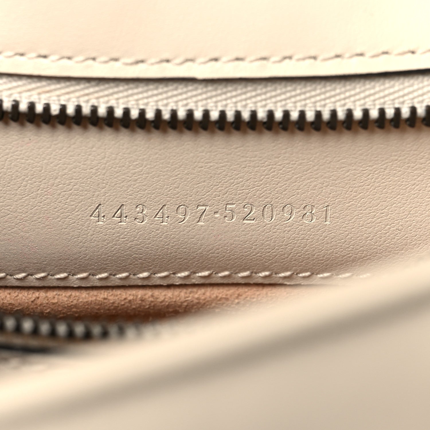 Gucci Calfskin Matelasse Small GG Marmont Shoulder Bag White 7 of 10