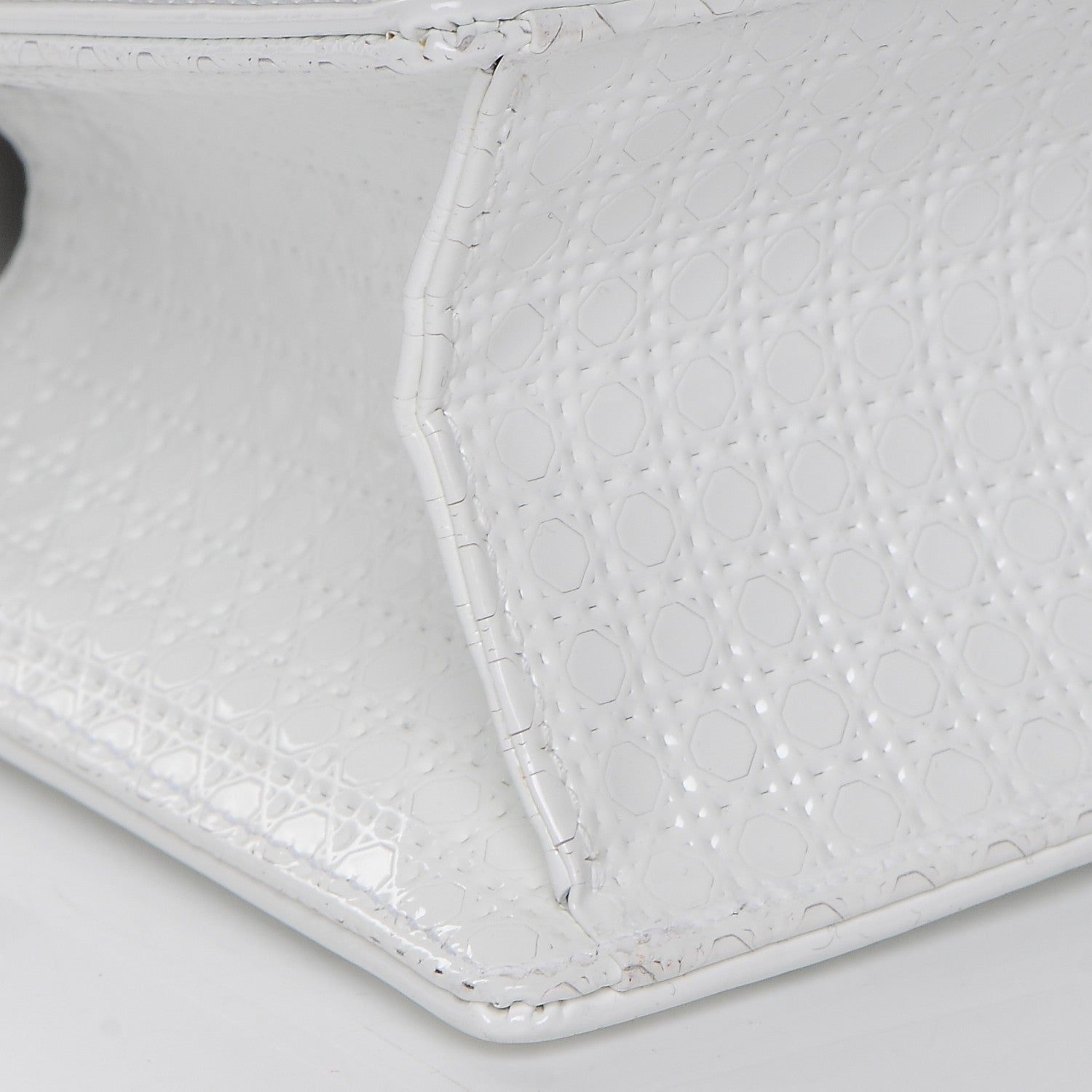 Christian Dior Patent Micro-Cannage Small Diorama Flap Bag White 17 of 21