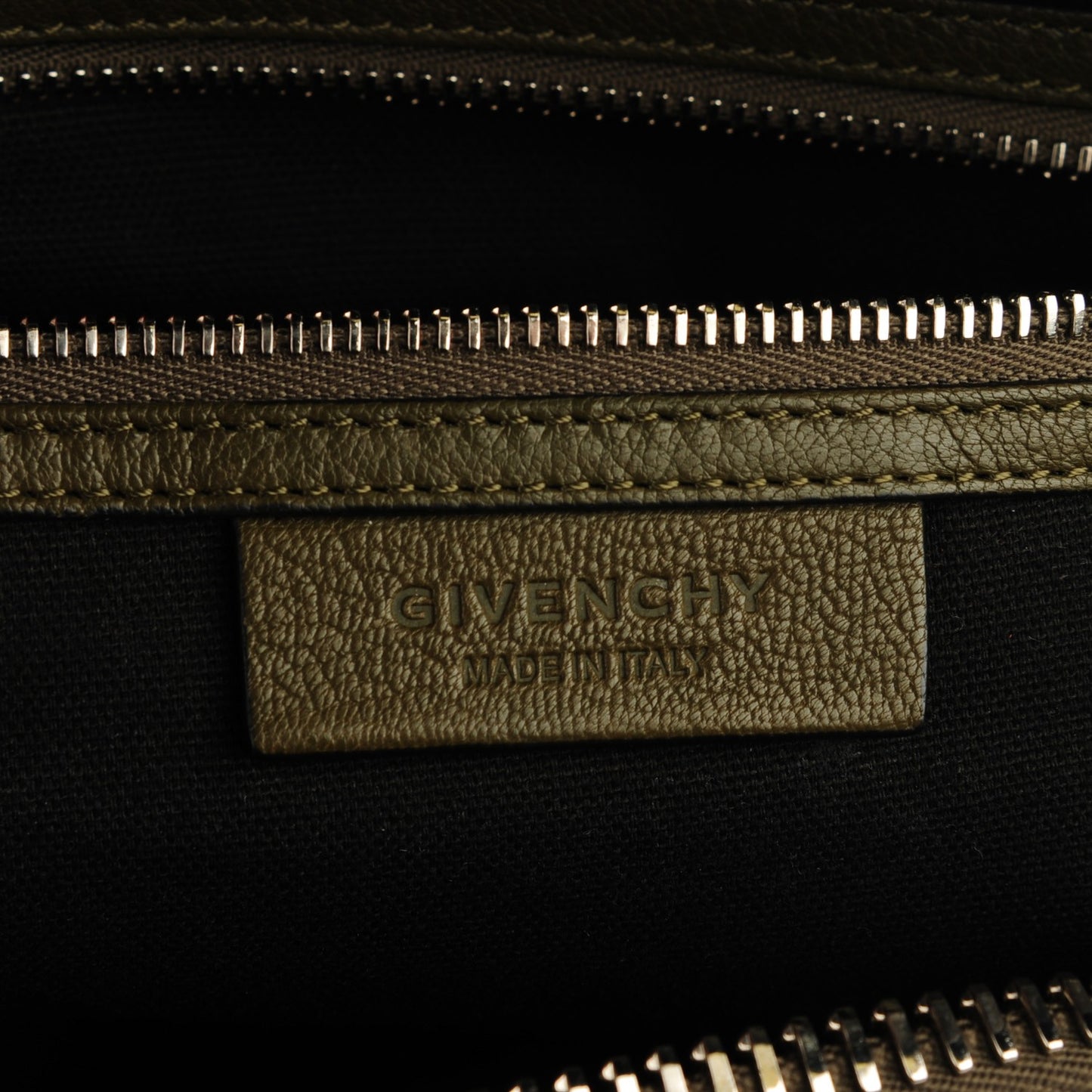 Sugar Goatskin Medium Tri-Color Antigona Khaki Black
