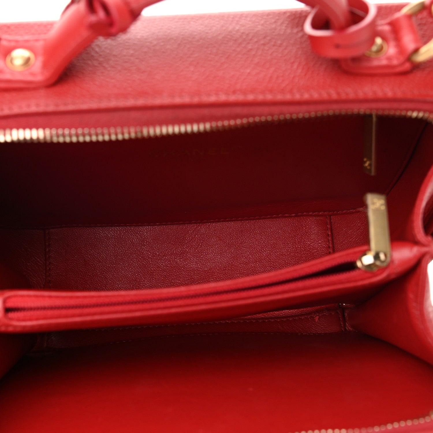 Chanel Caviar Quilted Medium CC Filigree Vanity Case Red 5 of 11