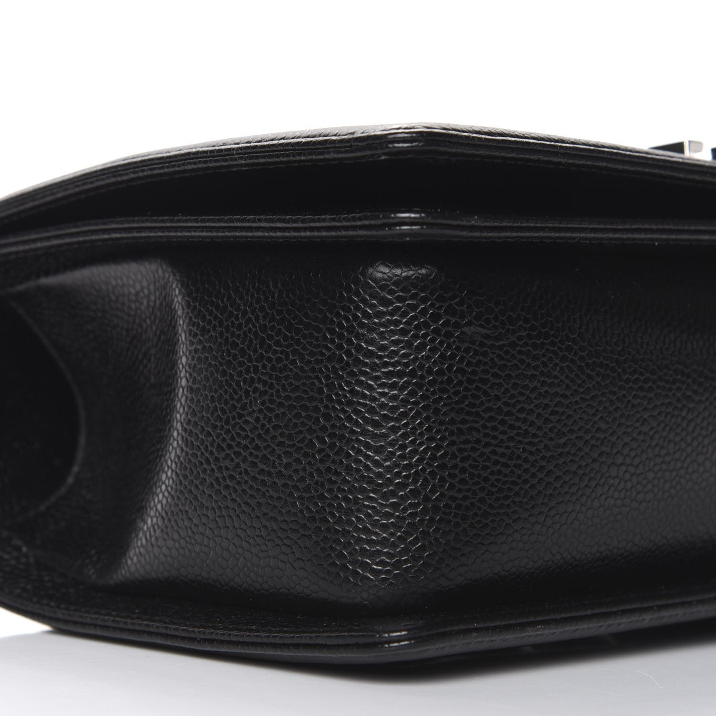 Caviar Chevron Quilted Medium Boy Flap Black