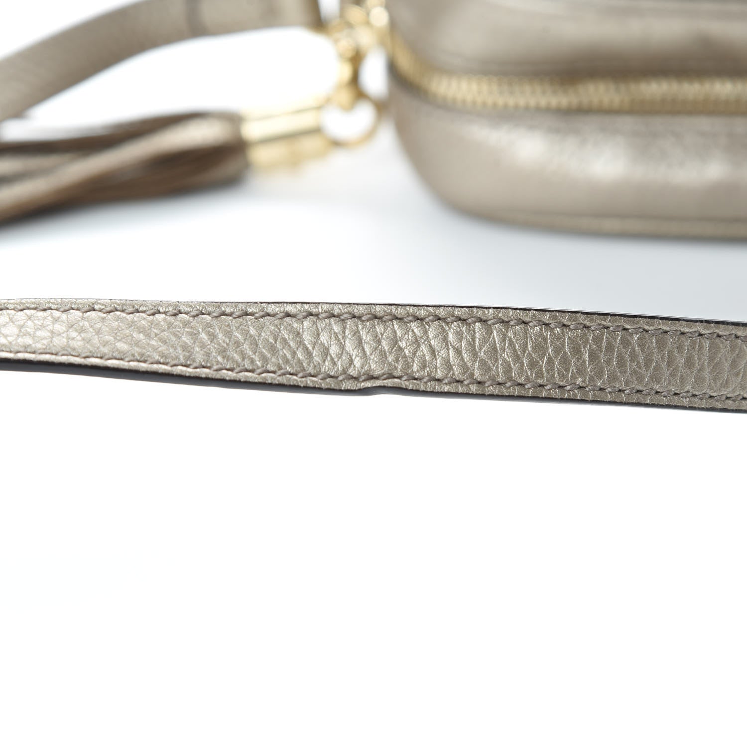Gucci Metallic Pebbled Calfskin Small Soho Disco Bag Golden Beige 17 of 17