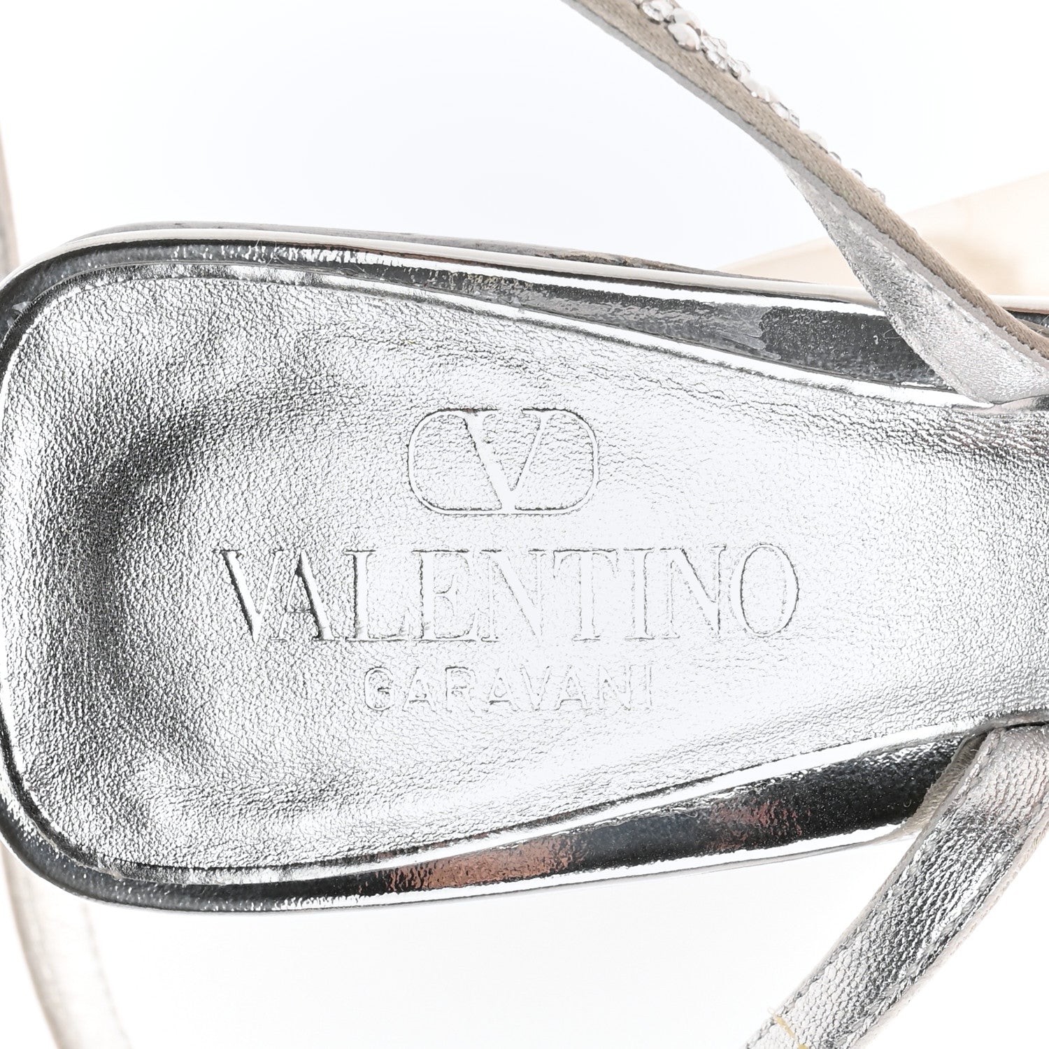 Valentino Garavani Metallic Pebbled Calfskin Rockstud Asymmetric 100mm Sandals 37.5 Silver 7 of 10