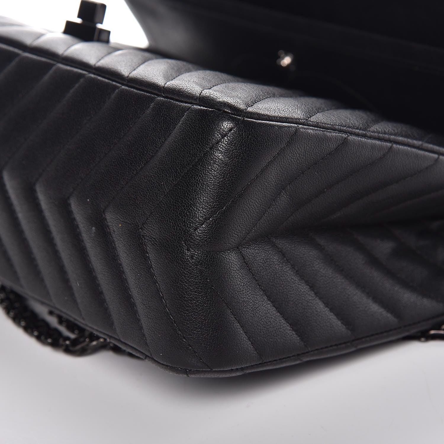 Chanel Sheepskin Chevron Quilted 2.55 Reissue 226 Flap So Black 16 of 20