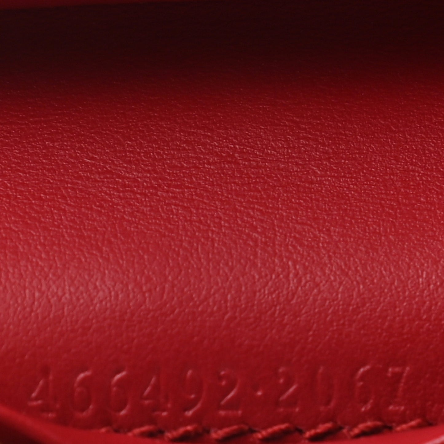 Calfskin Matelasse GG Marmont Card Case Wallet Hibiscus Red