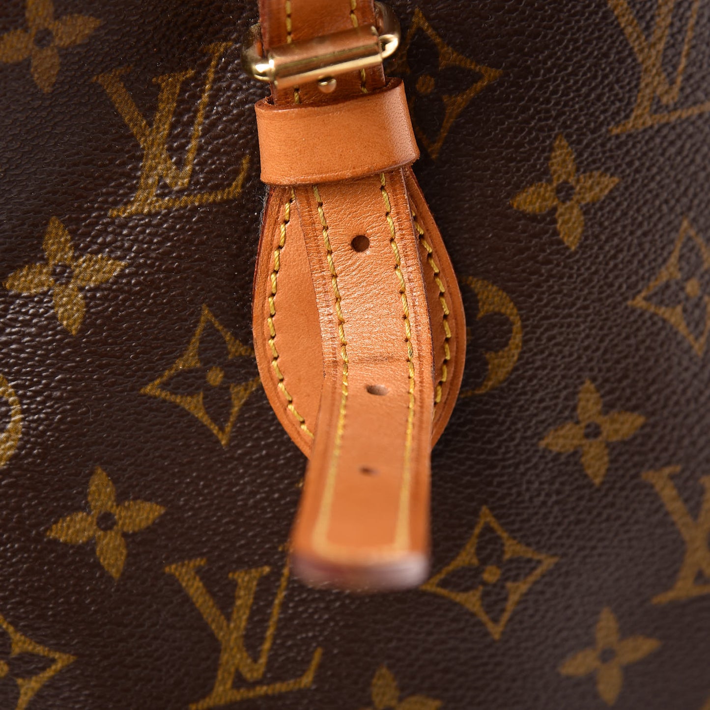 Monogram Petit Bucket 23