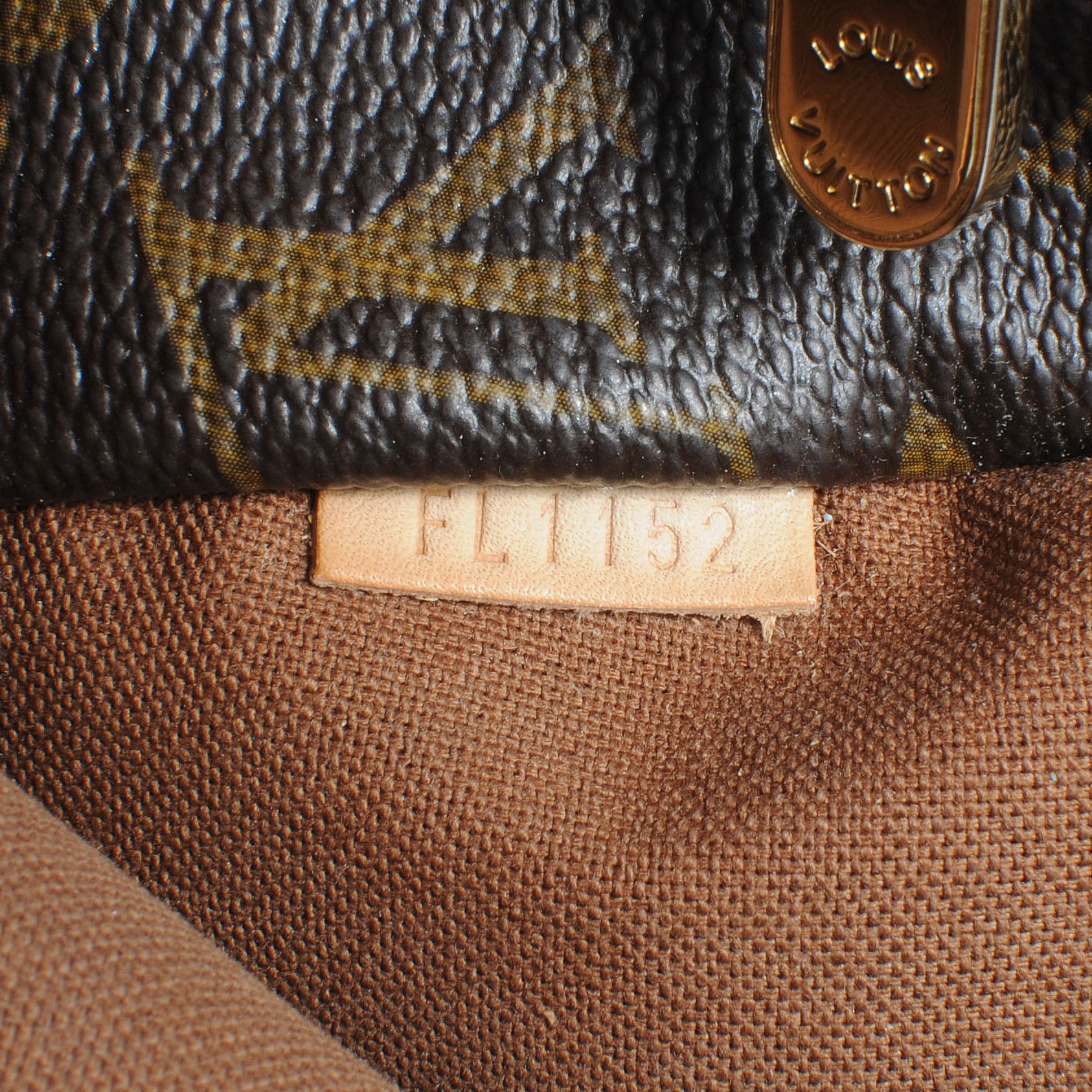 Louis Vuitton Monogram Totally PM 6 of 8