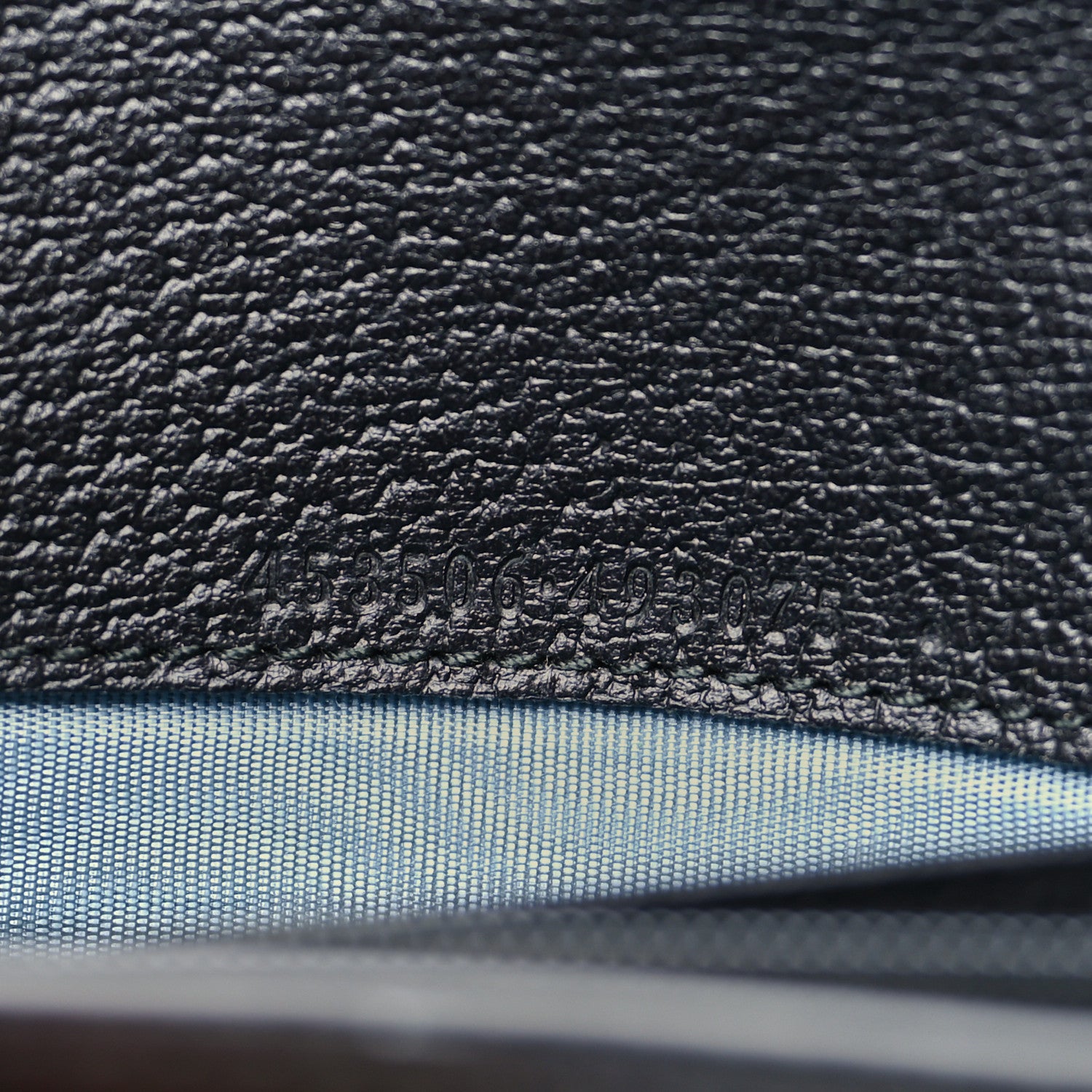 Gucci Grained Calfskin Bee Star Continental Chain Wallet Black 7 of 10