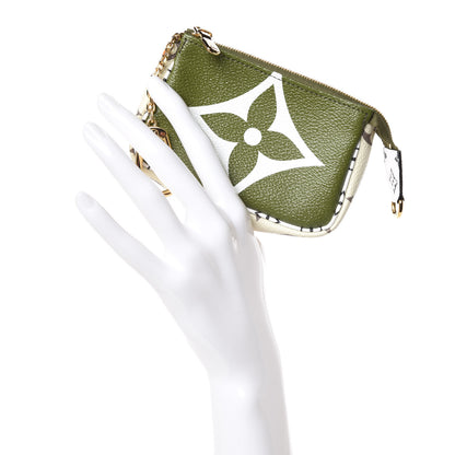 Louis Vuitton Monogram Giant Micro Pochette Accessories Kaki White 2 of 8