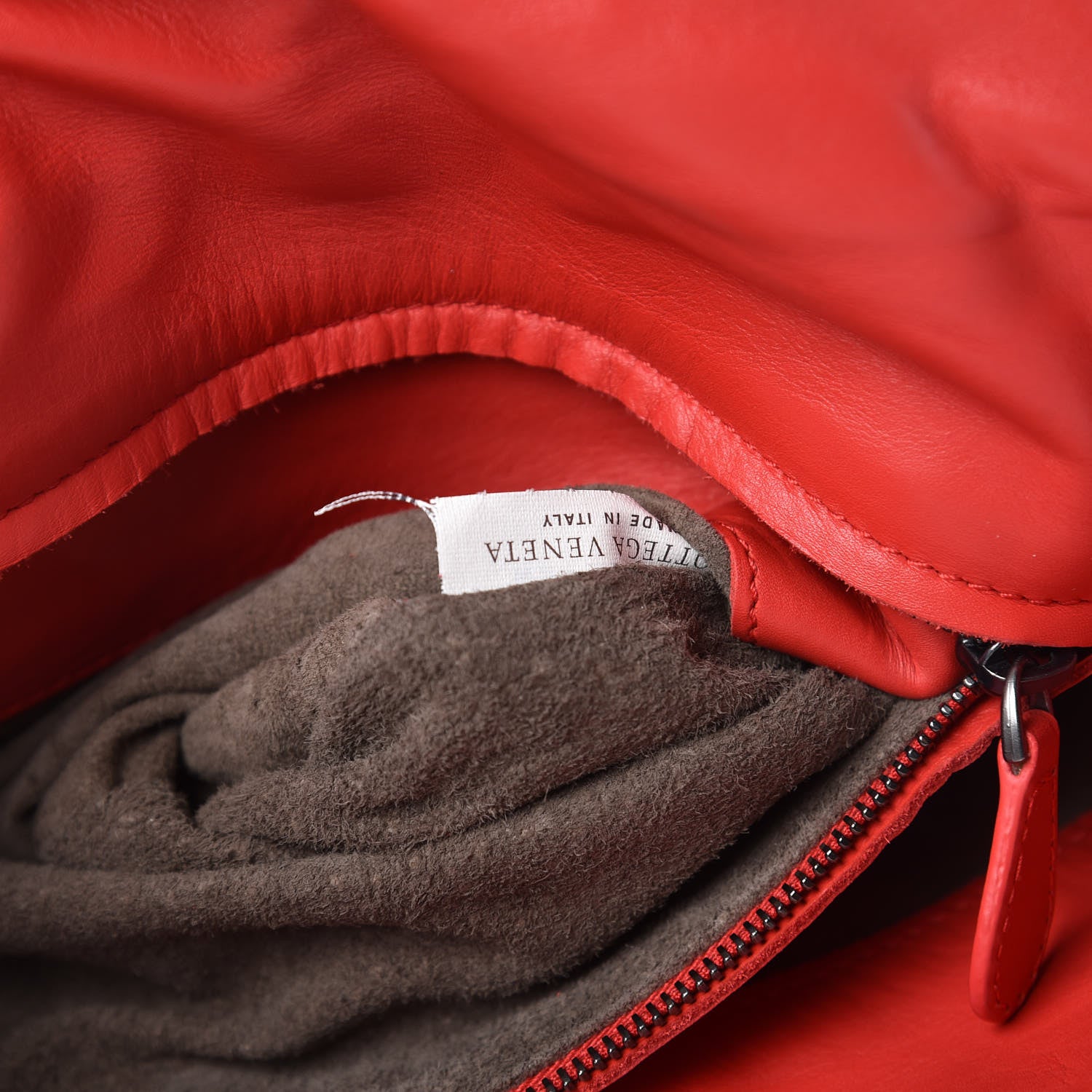 Bottega Veneta Calfskin Leggero Shoulder Bag New Red 6 of 8
