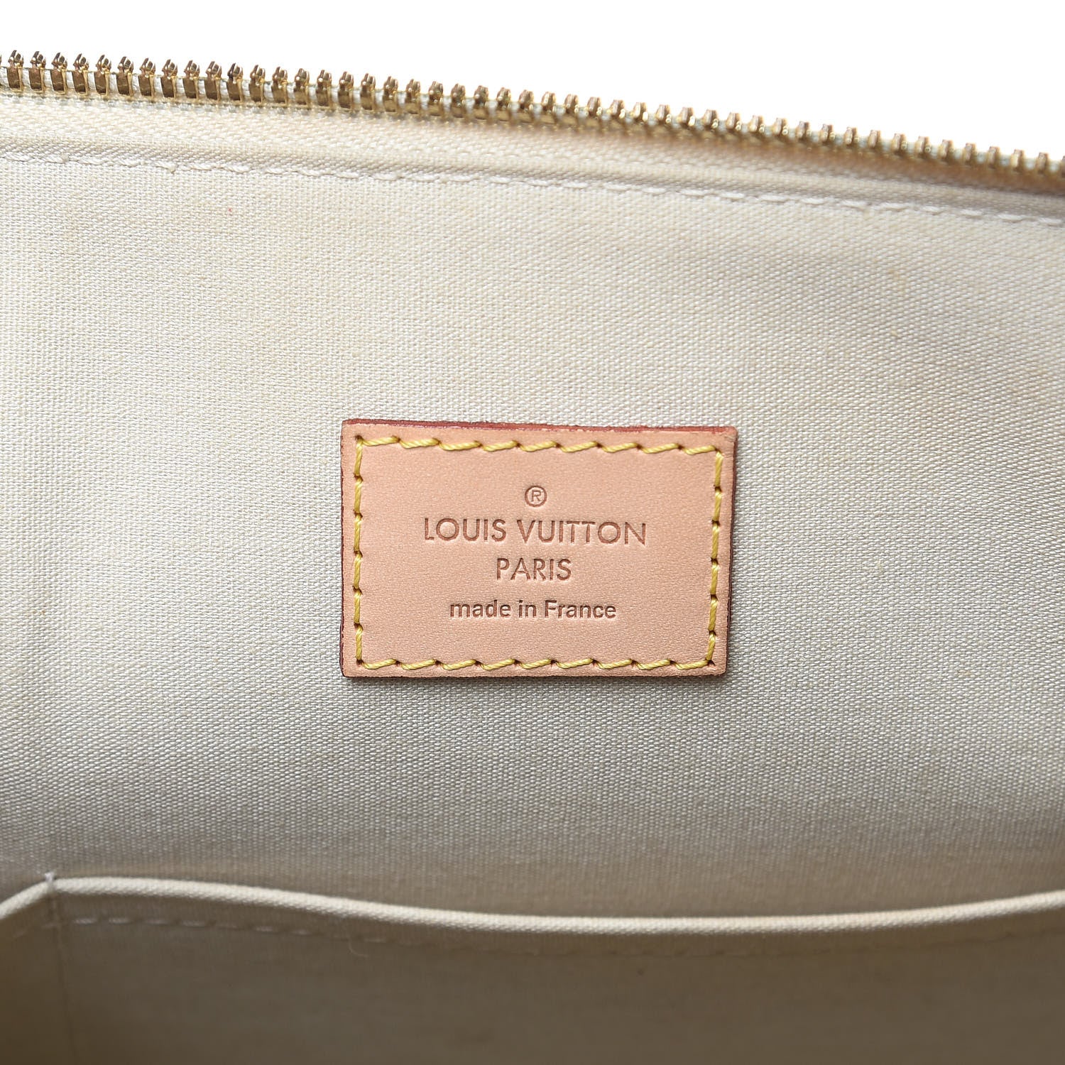 Louis Vuitton Vernis Alma GM Blanc Corail 6 of 15