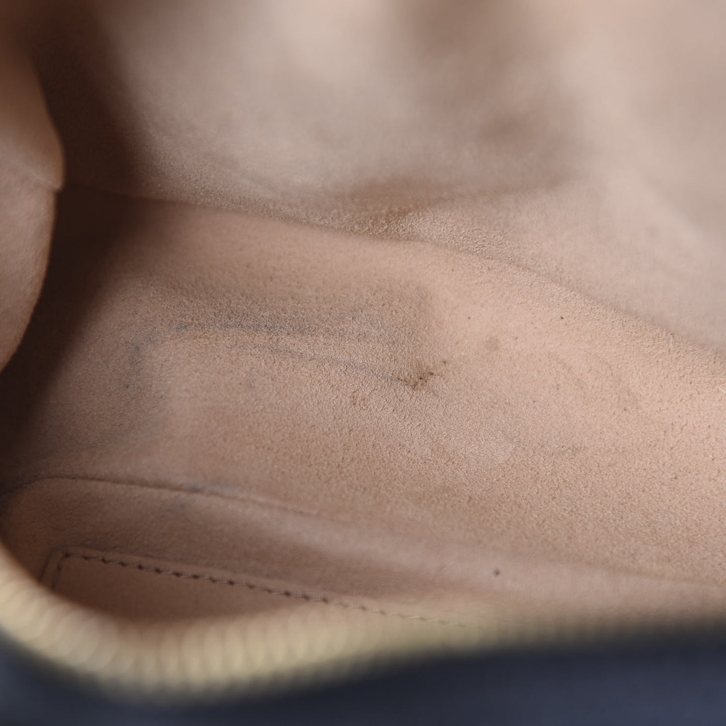 Monogram Matelasse Diagonal Small GG Marmont Chain Shoulder Bag Beige Black