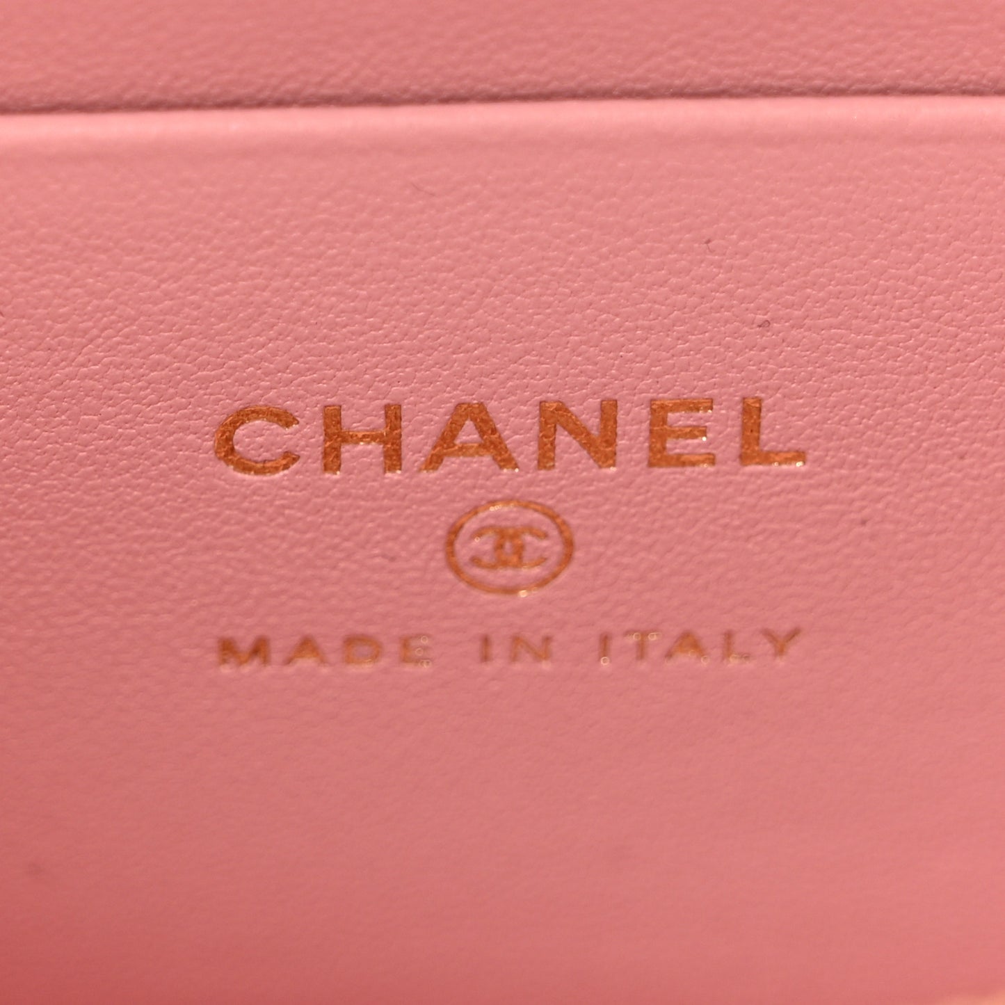 Calfskin Crocodile Embossed Crococo Top Handle Slim Vanity Case With Chain Pink