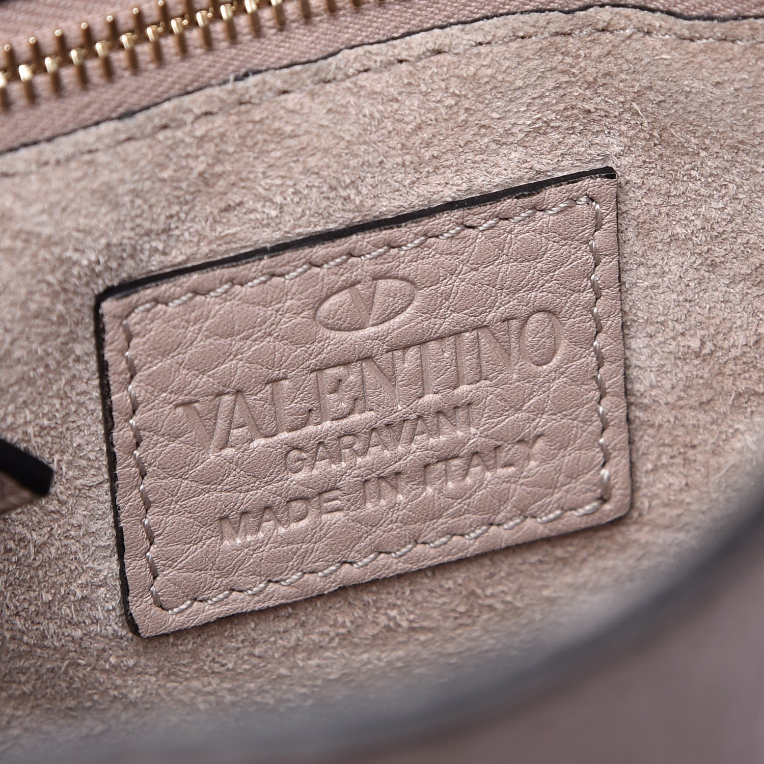 Valentino Garavani Alce Printed Calfskin Rockstud Bucket Bag Poudre 6 of 9