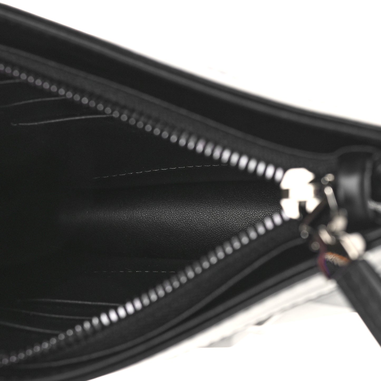 Calfskin Macrocannage Diamond Caro Zipped Pouch With Chain Black