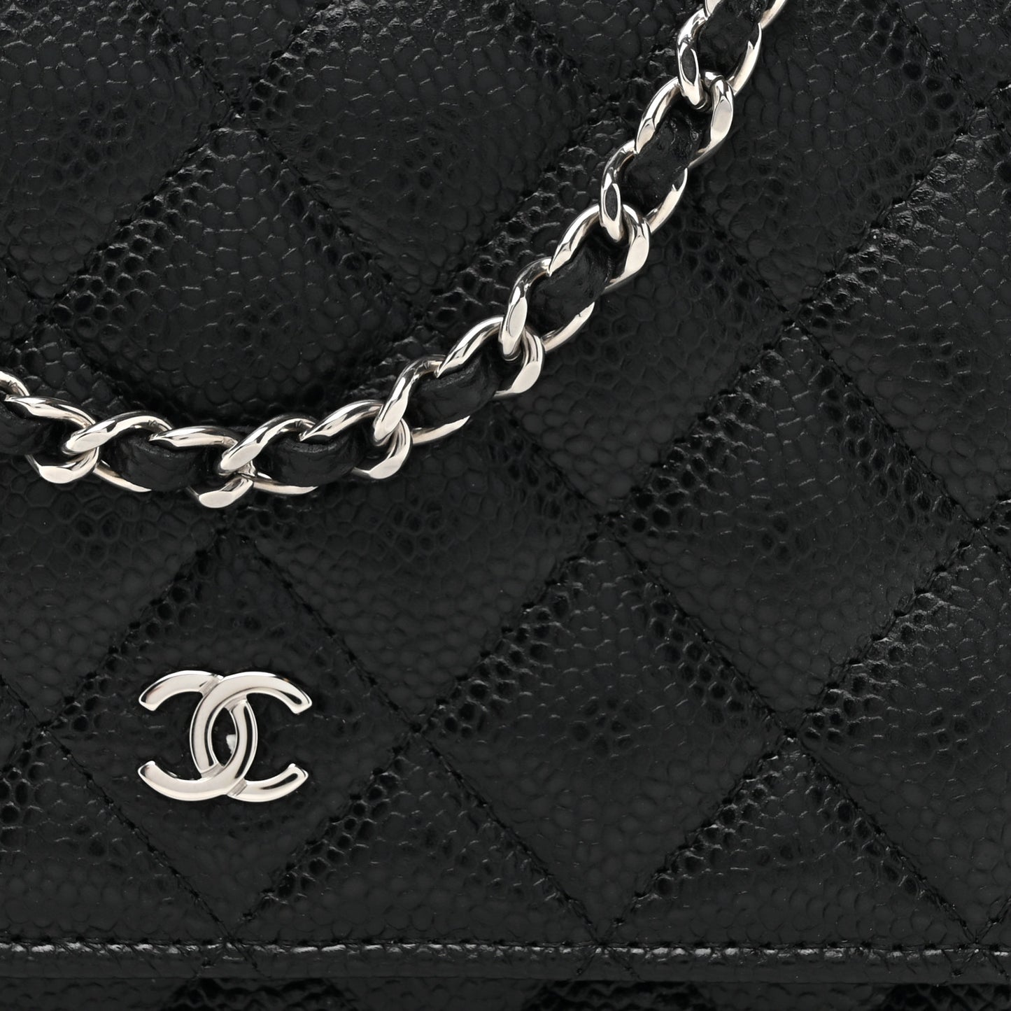 Caviar Quilted Wallet on Chain WOC Black