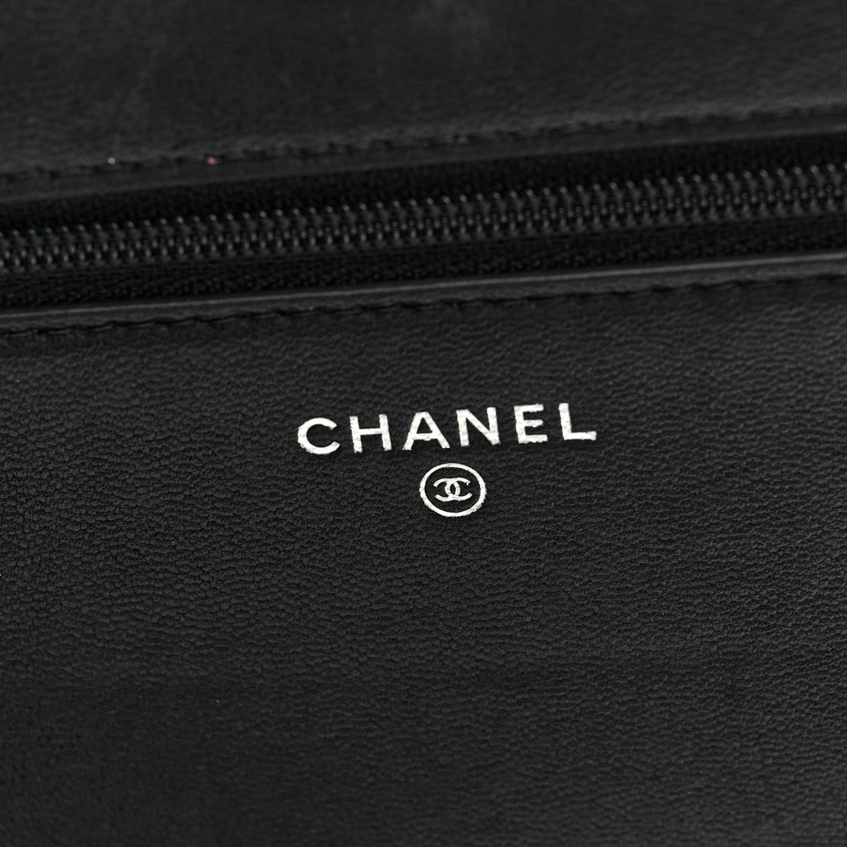 Velvet Mirror Embellished Boy Wallet On Chain WOC Argent