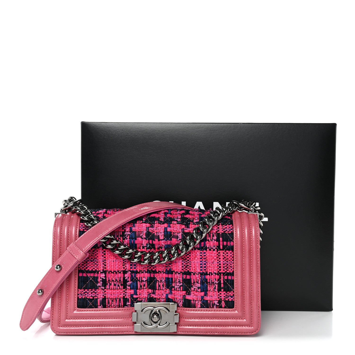 Chanel Patent Tweed Medium Boy Flap Fuchsia 1872483 – FASHIONPHILE