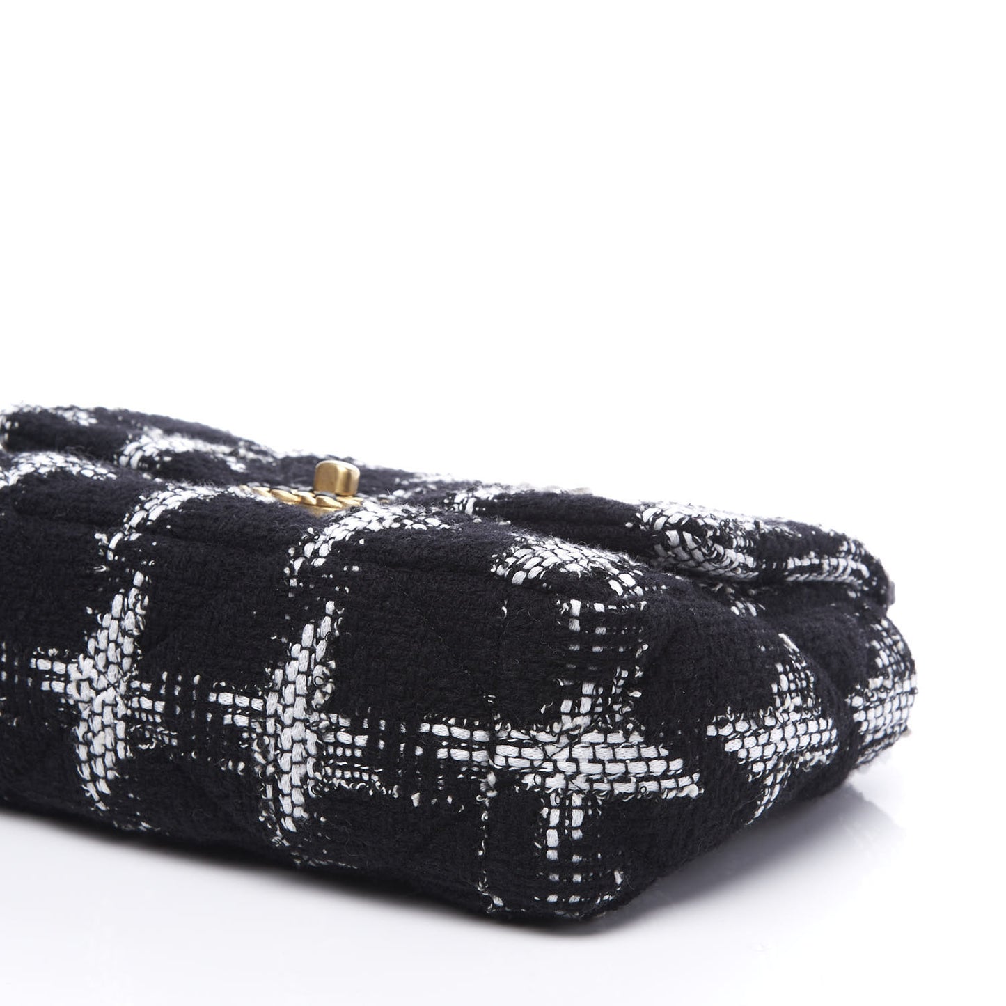 Tweed Quilted Medium 19 Flap Black White