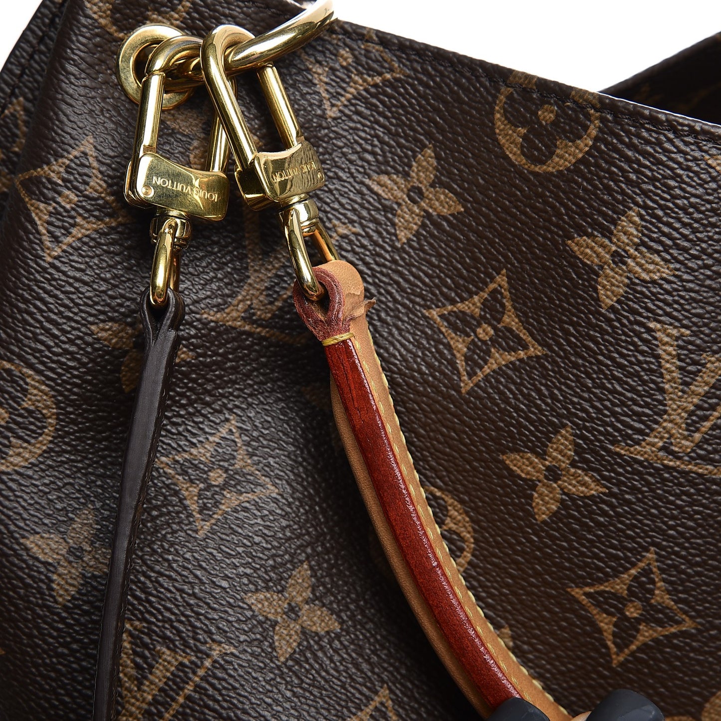 Monogram Metis