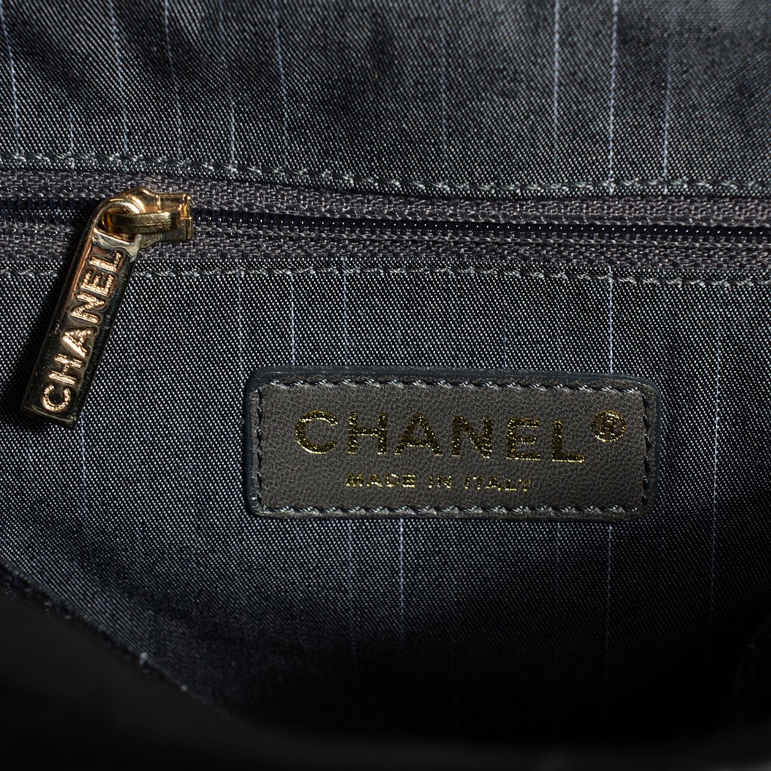Chanel Glazed Calfskin Large Portobello Tote Black 6 of 8