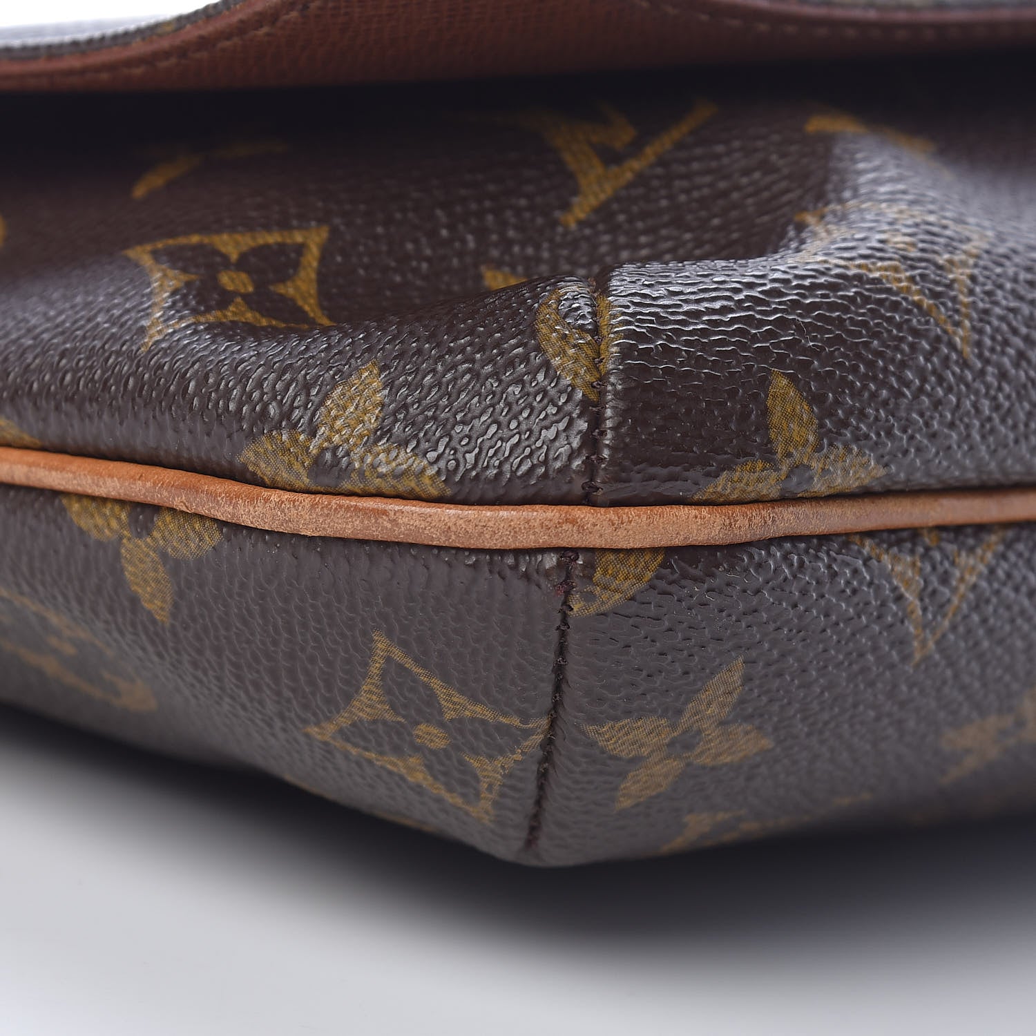 Louis Vuitton Monogram Musette Tango 8 of 11