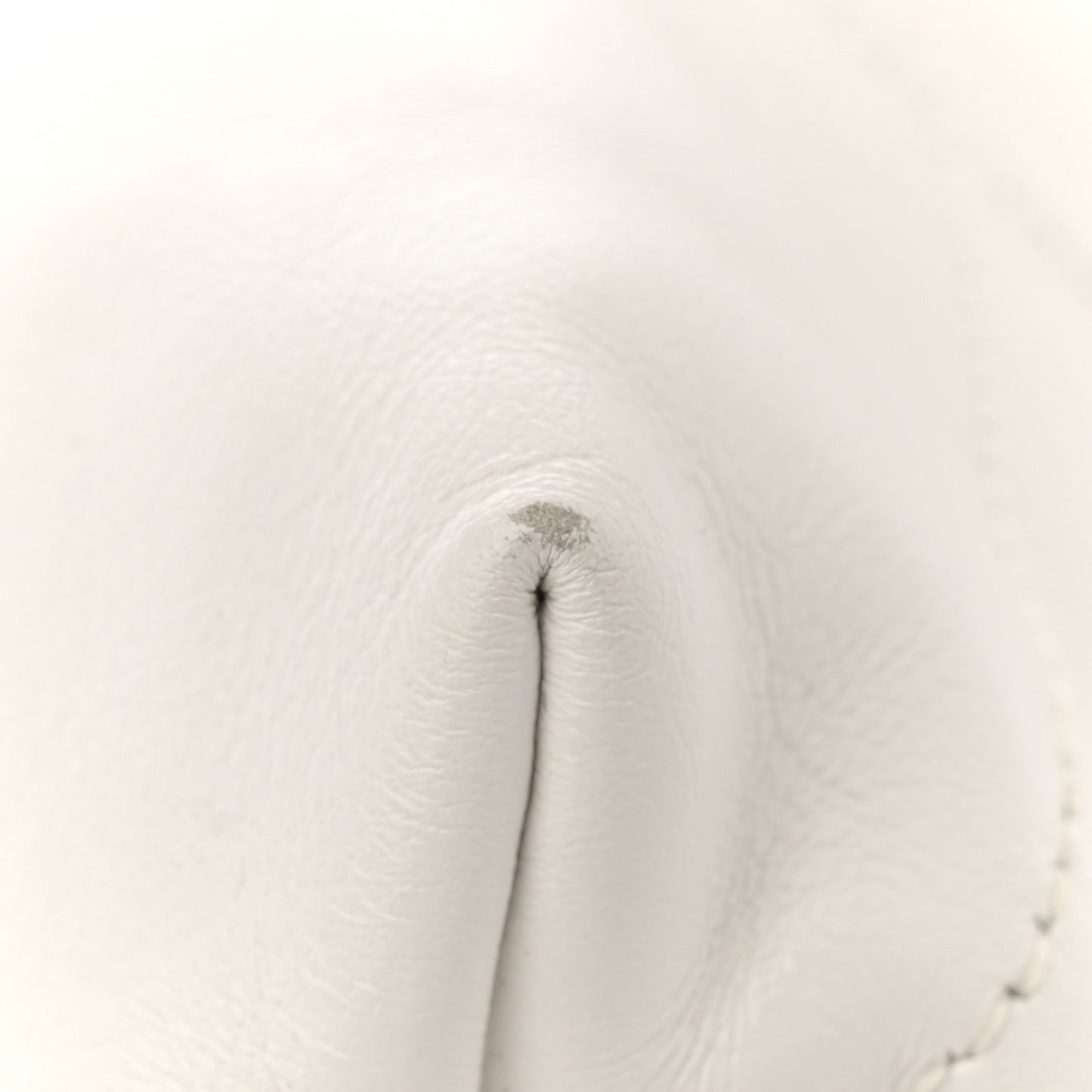 Shiny Calfskin Quilted Chanel 22 White