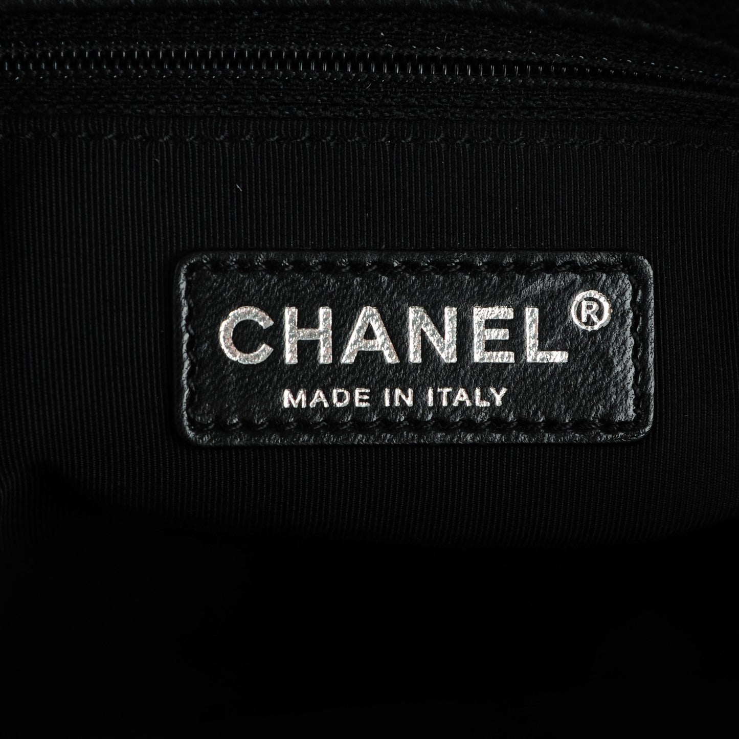 Caviar 31 Large Tote Dark Grey