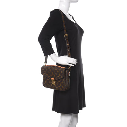 Louis Vuitton Monogram Pochette Metis 2 of 10