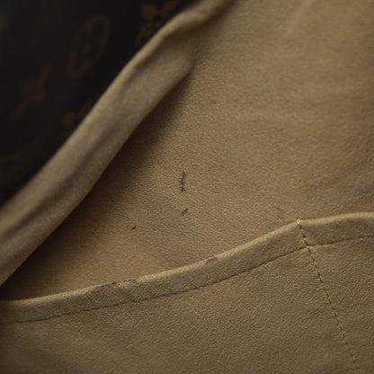 Louis Vuitton Monogram Artsy GM 7 of 26