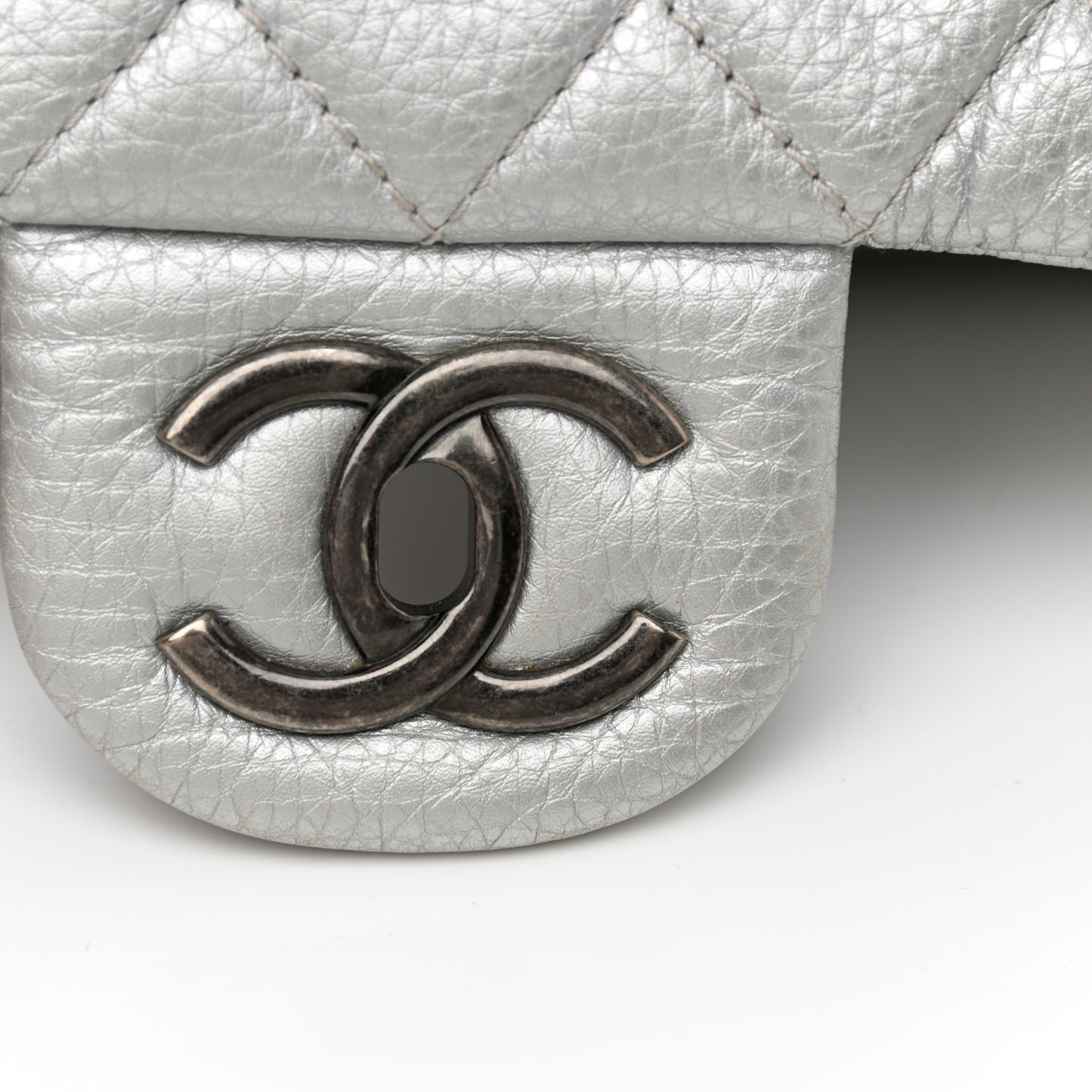 Metallic Calfskin Quilted XXL Travel Flap Bag Silver