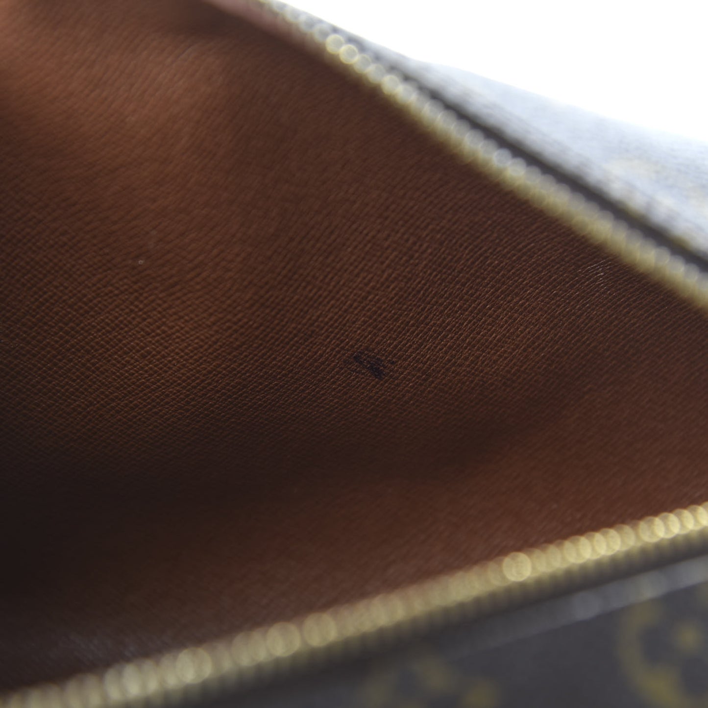Monogram Papillon 26