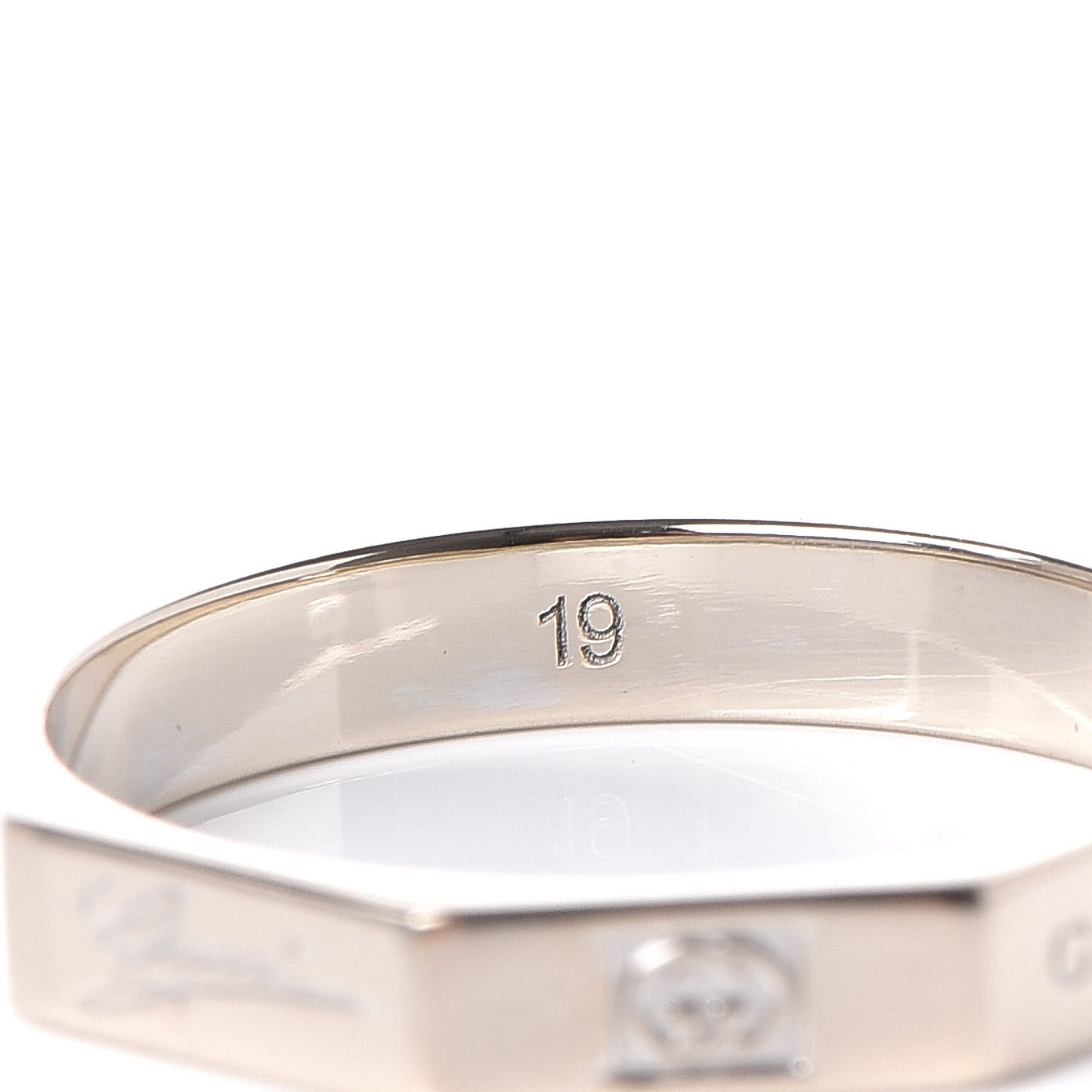 18K White Gold Octagon Logo Band Ring 59 8.75