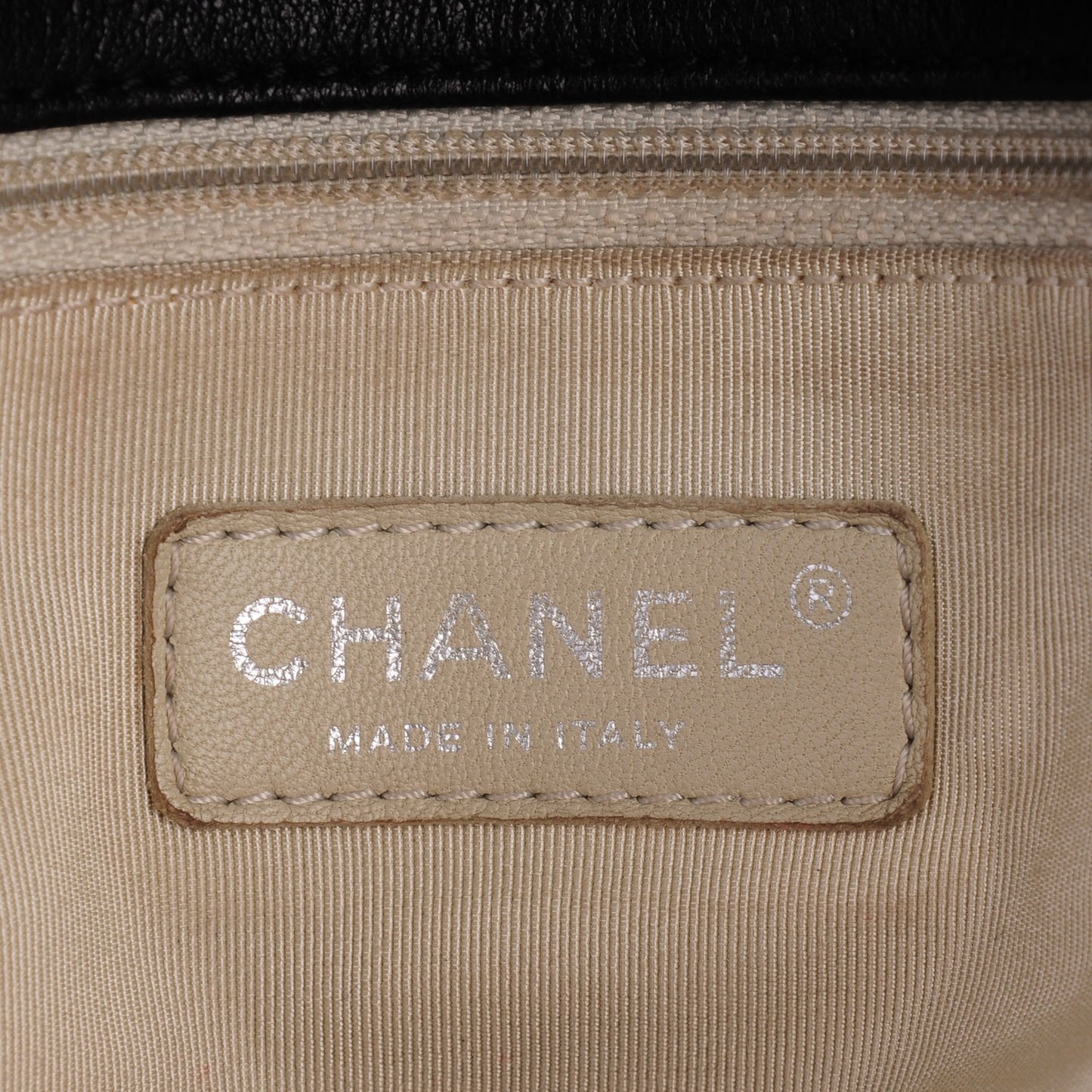 Washed Lambskin Quilted Maxi Chain Around Flap Black