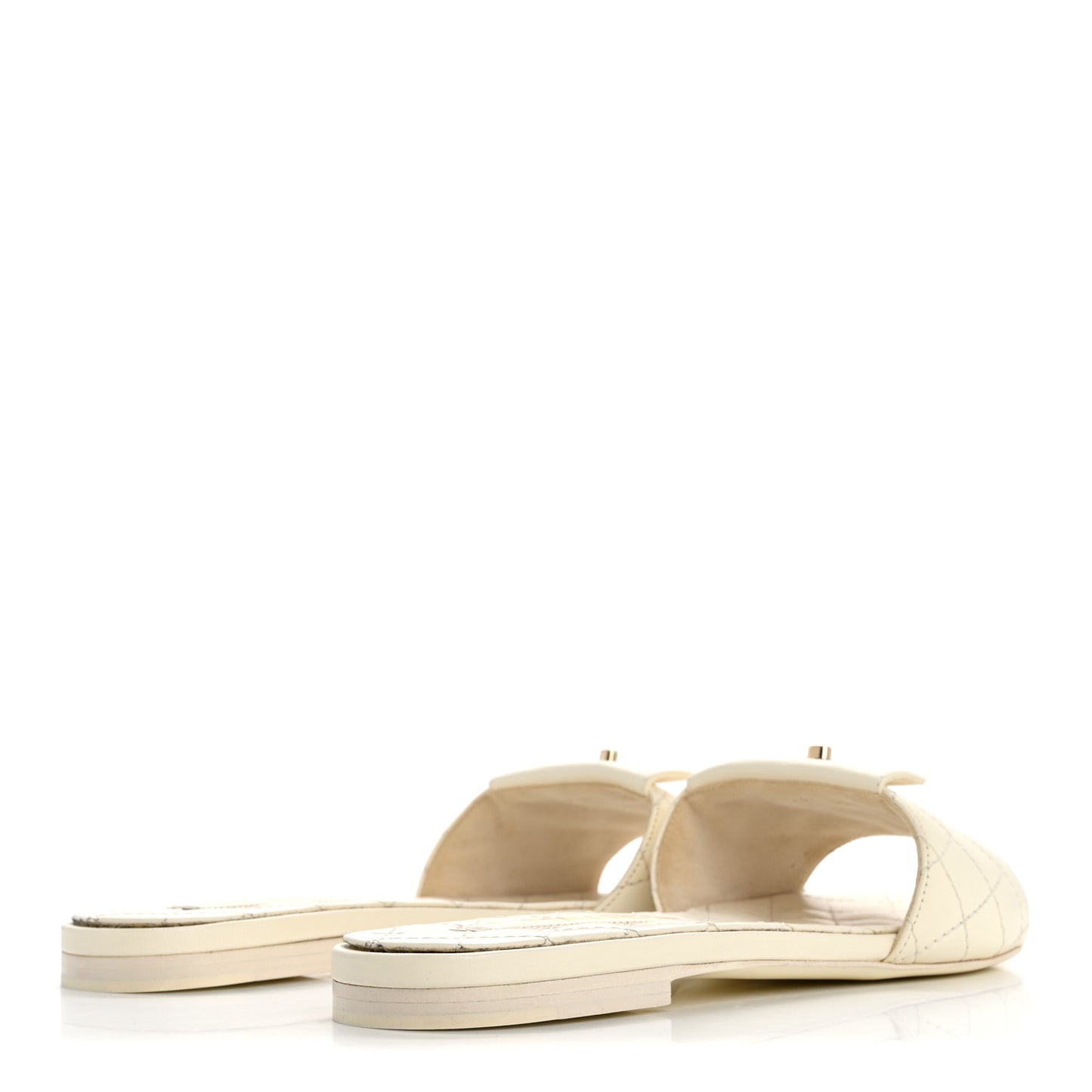 Lambskin Quilted CC Turnlock Sandals 38.5 Ivory