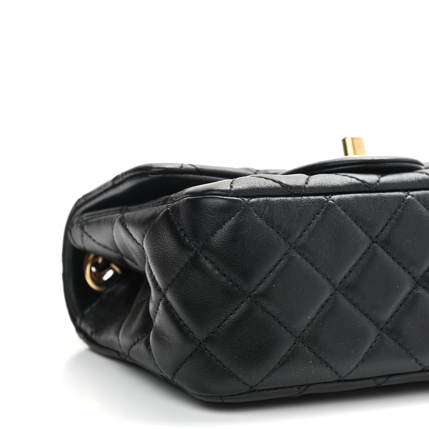 Lambskin Quilted Mini Pearl Crush Flap Black