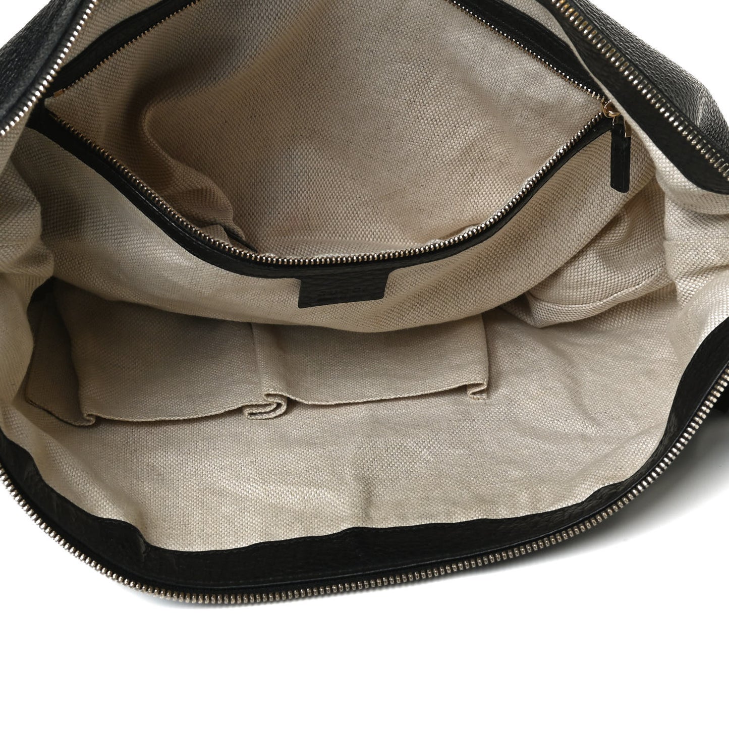 Pebbled Calfskin Medium Soho Hobo Black