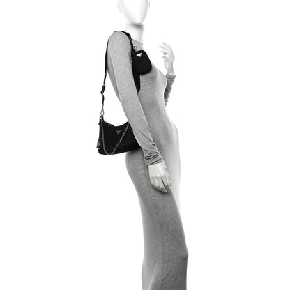 Prada Nylon Re-Edition 2005 Shoulder Bag Black 2 of 12
