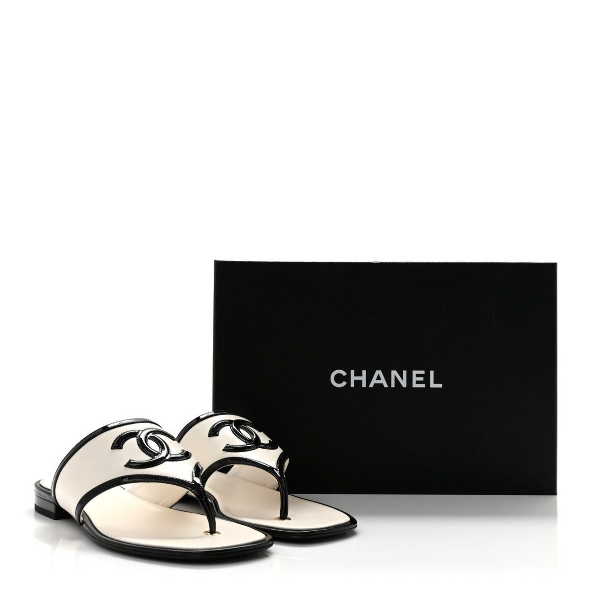 Chanel Lambskin Patent Calfskin CC Thong Sandals 38.5 White Black 10 of 10