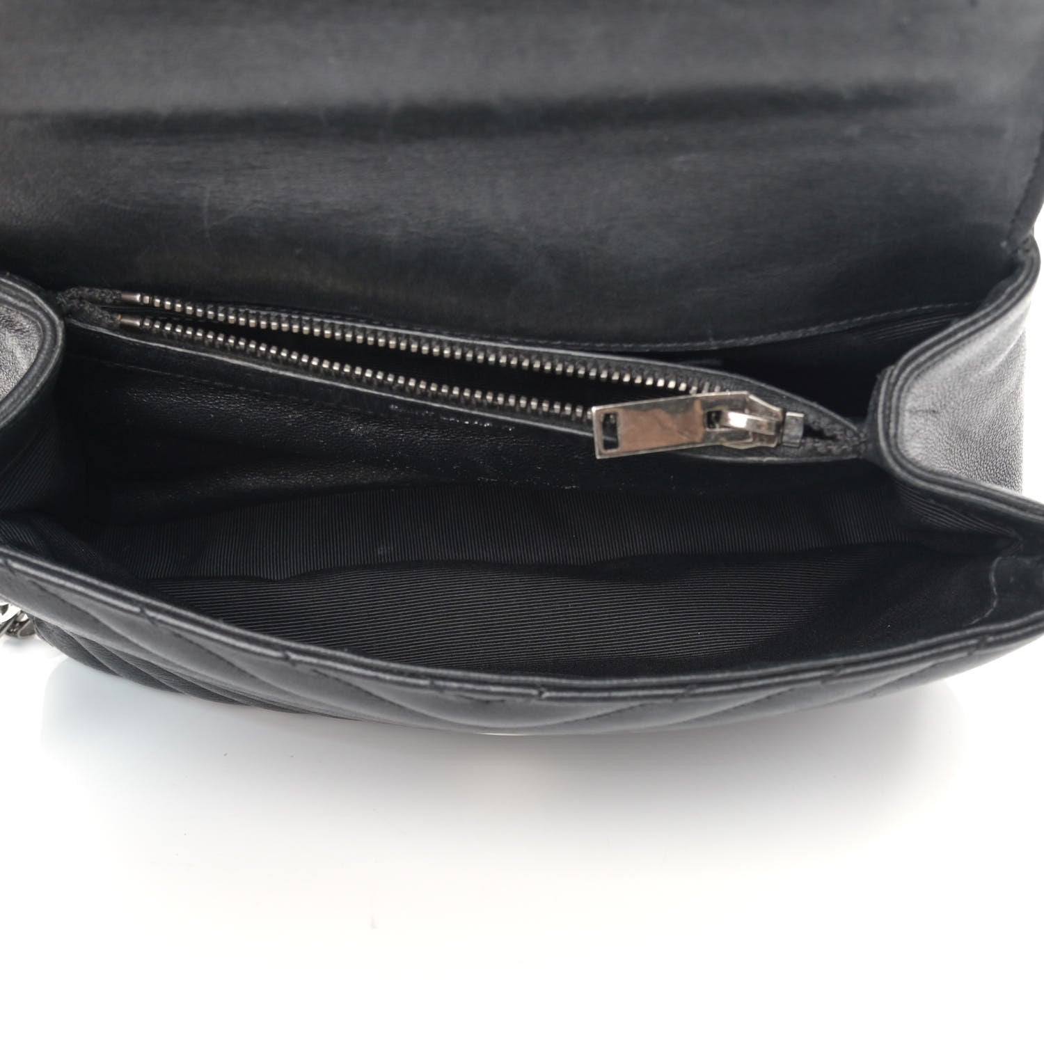 Saint Laurent Sheepskin Matelasse Chevron Monogram Medium College Bag Black 4 of 19