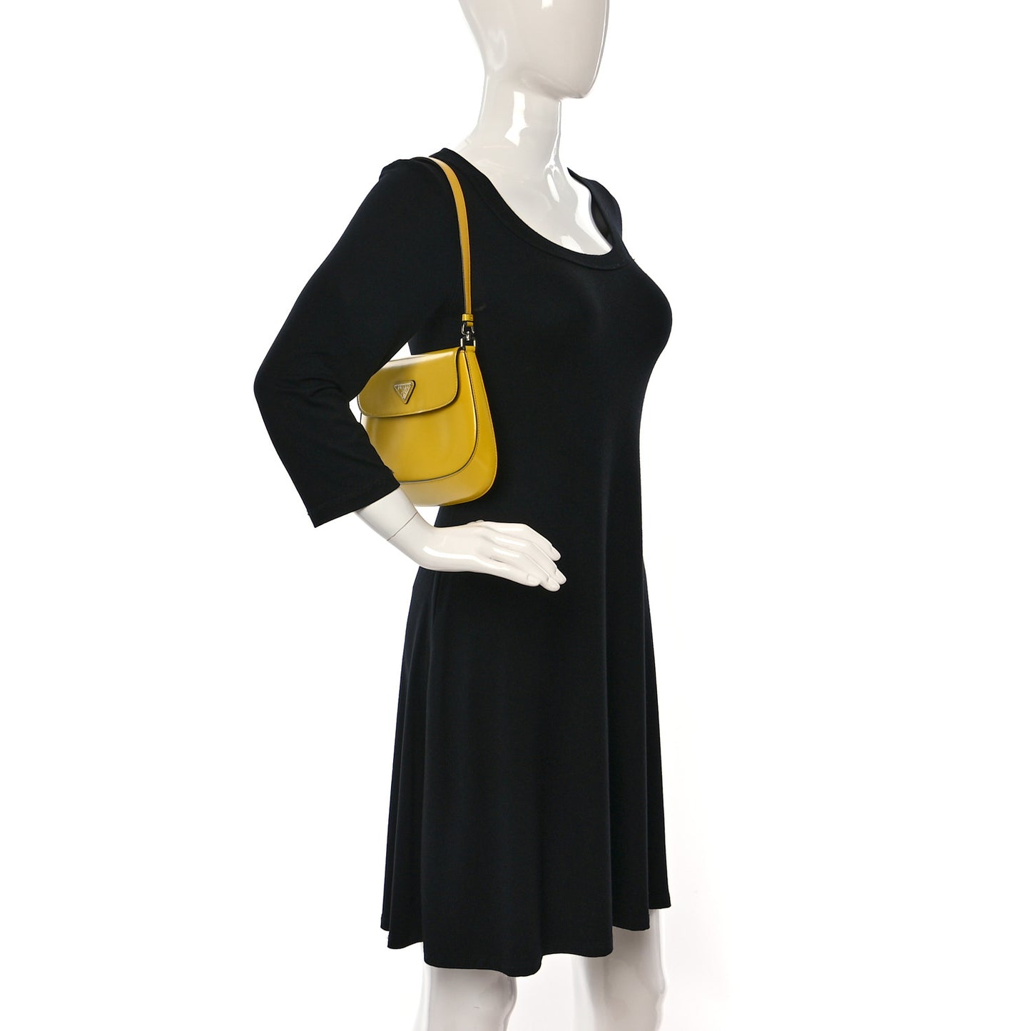 Spazzolato Cleo Flap Shoulder Bag Sole Black