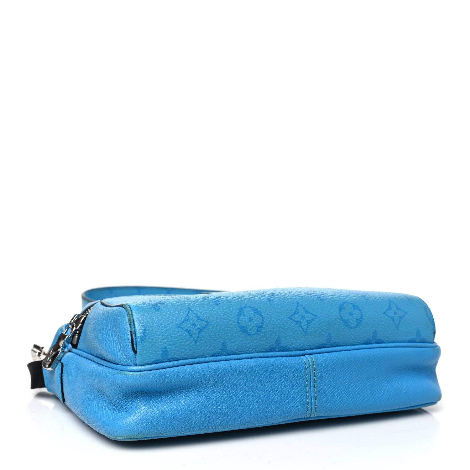 Louis Vuitton Taigarama Outdoor Messenger Blue Lagoon 4 of 11