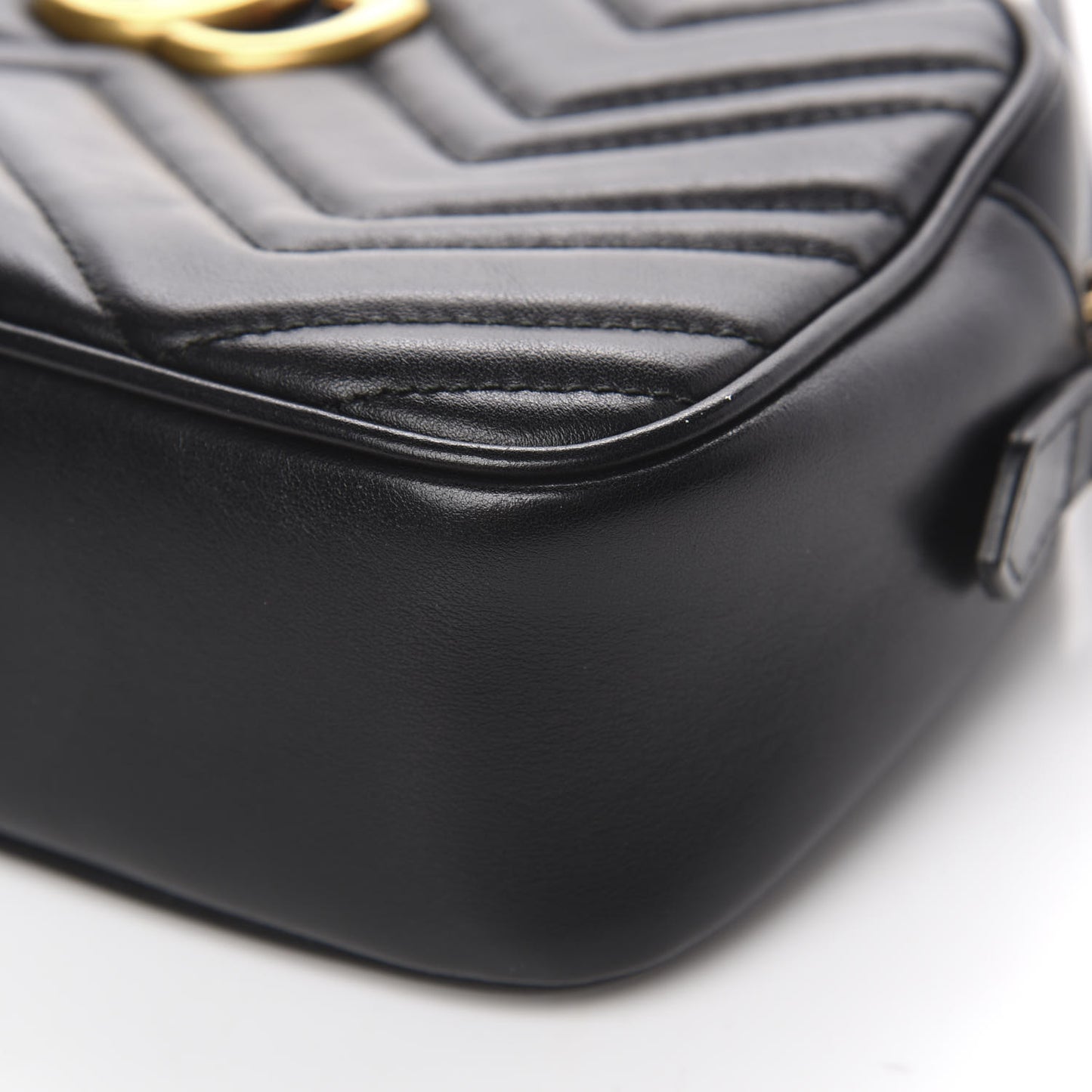 Calfskin Matelasse Small GG Marmont Chain Shoulder Bag Black