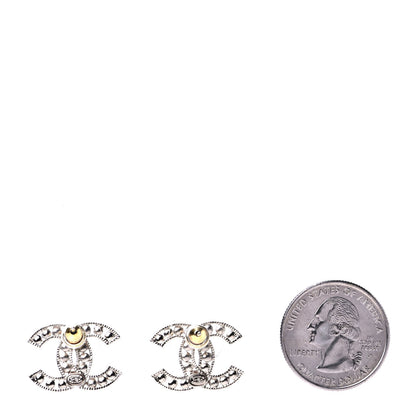 Chanel Pearl CC Earrings Light Gold 3 of 4