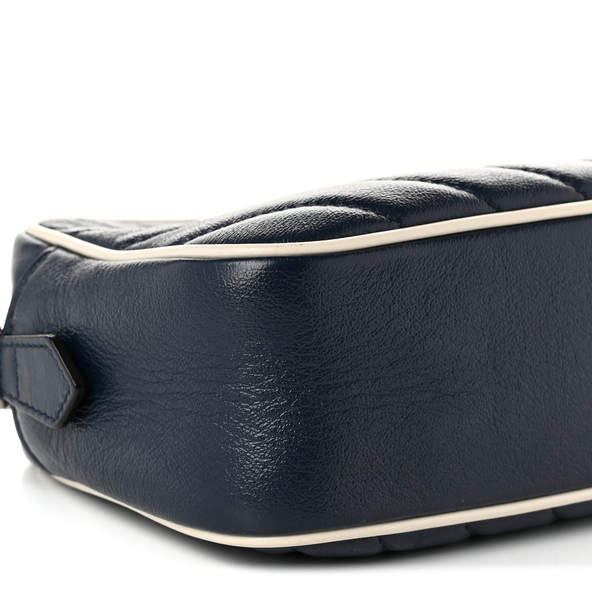Vintage Effect Calfskin Matelasse Diagonal Small Torchon GG Marmont Chain Shoulder Bag Blue Agata Mystic White