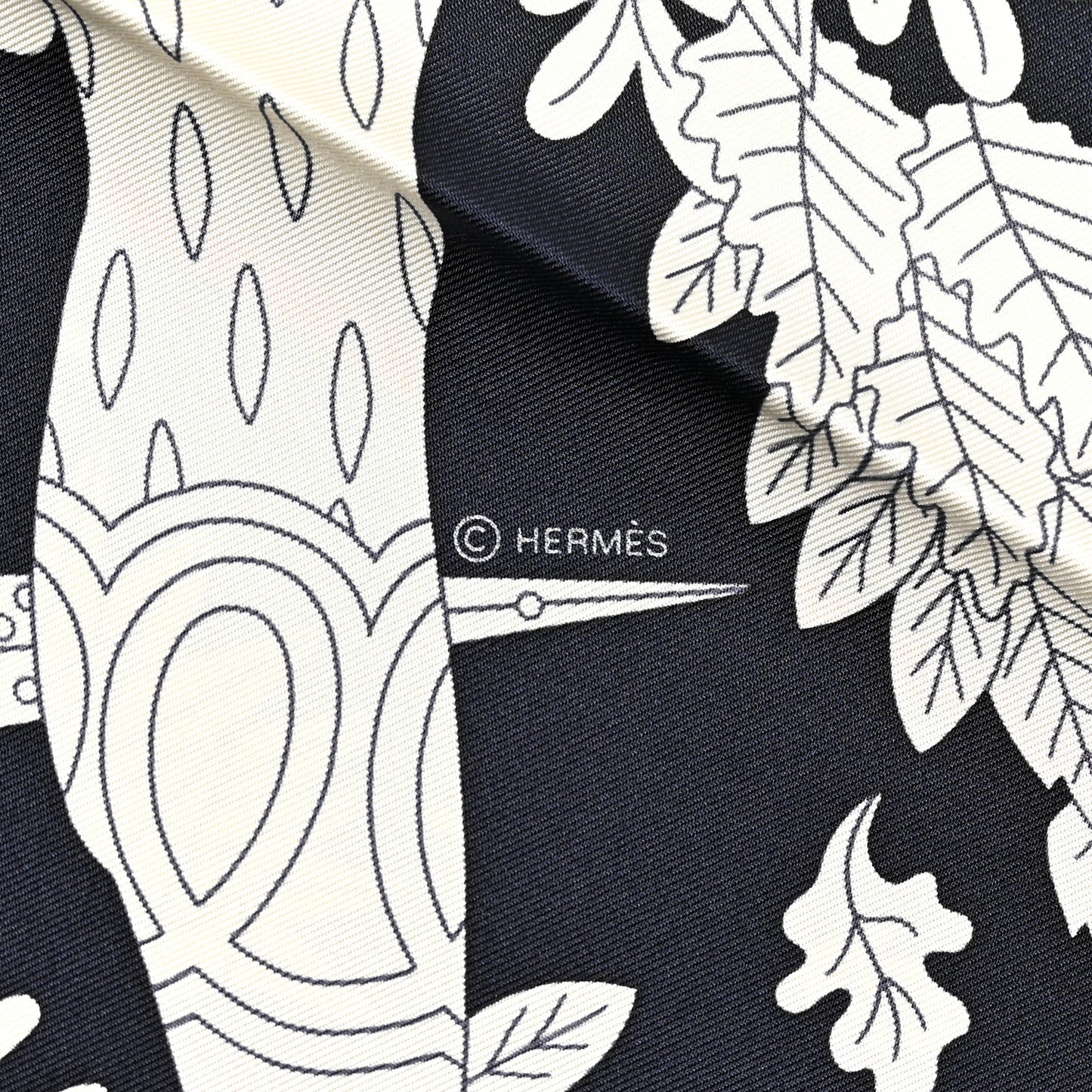 Silk Twill La Sacre Des Saisons Scarf 90 Bleu Black Creme Potiron