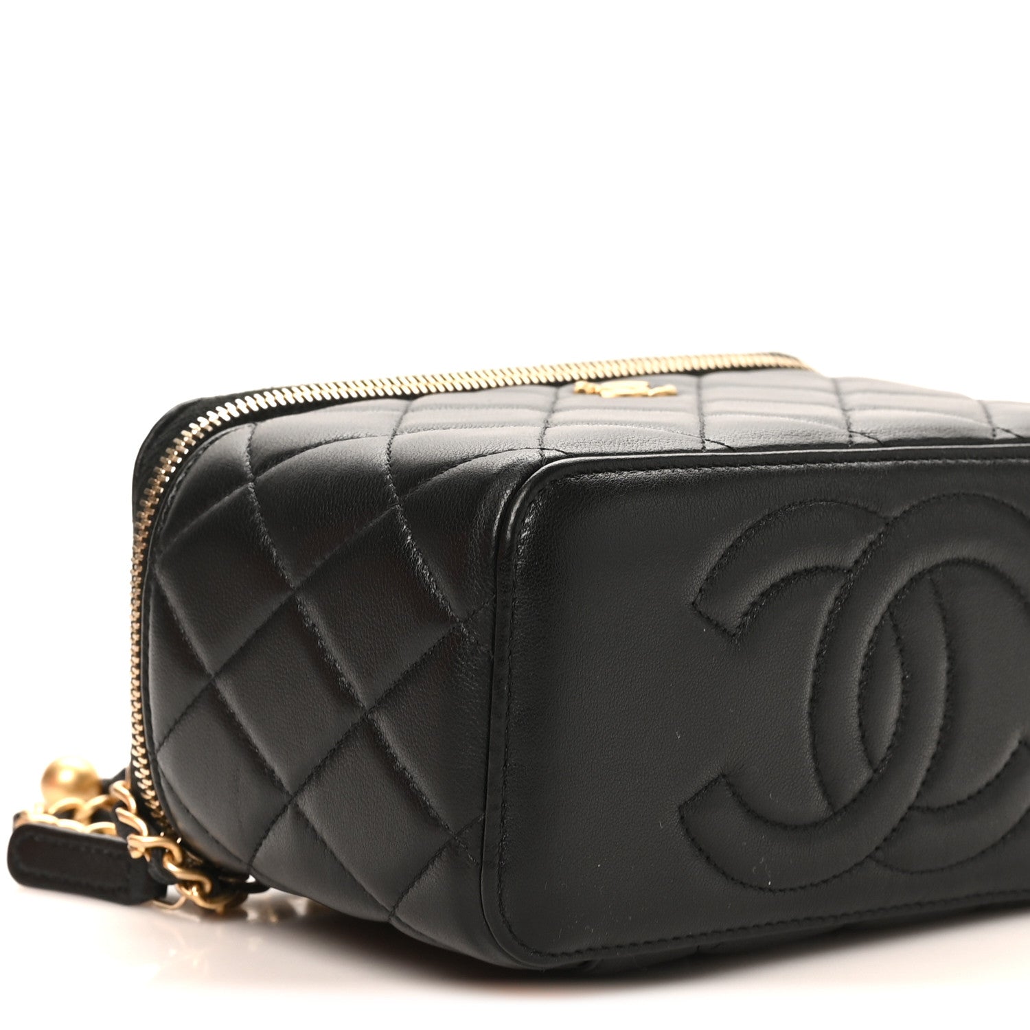 Chanel Lambskin Quilted Pearl Crush Small Vanity Case With Chain