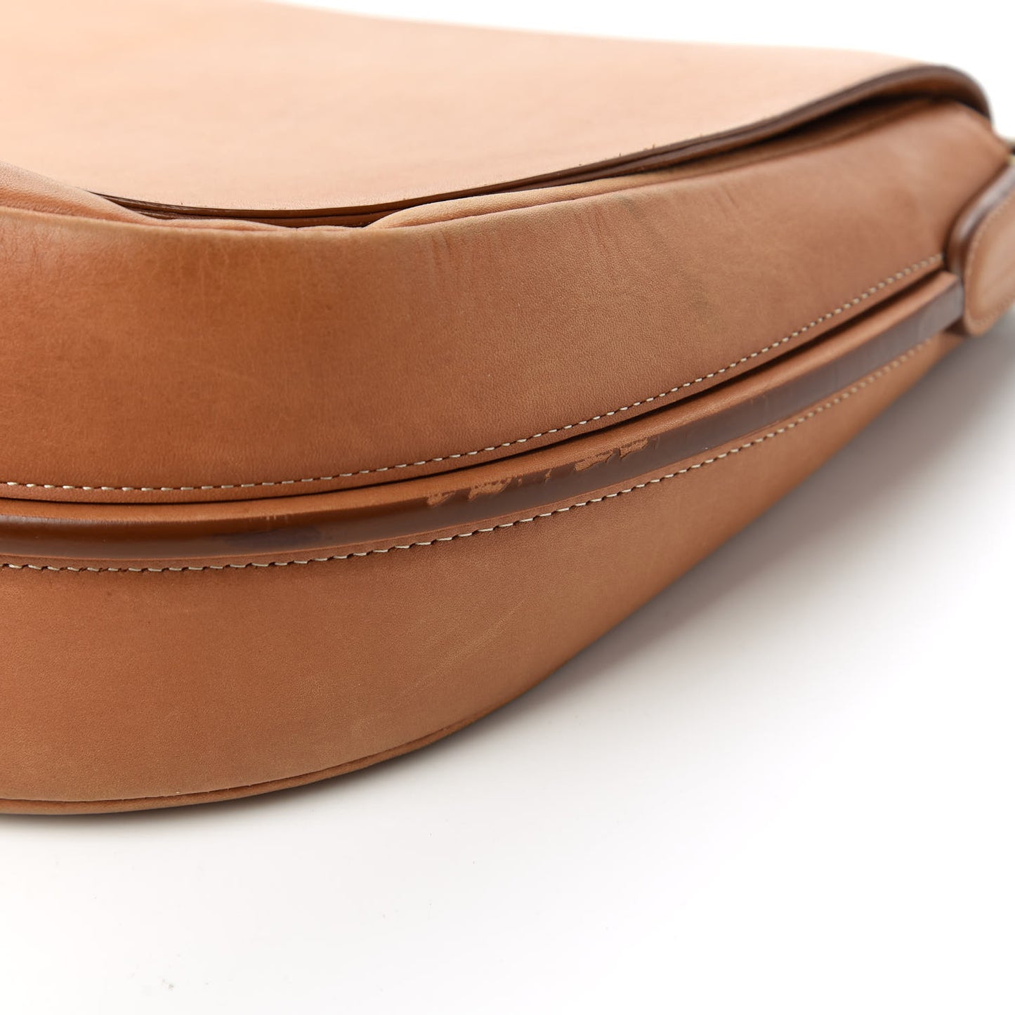 Natural Calfskin Trotteur Messenger Tan